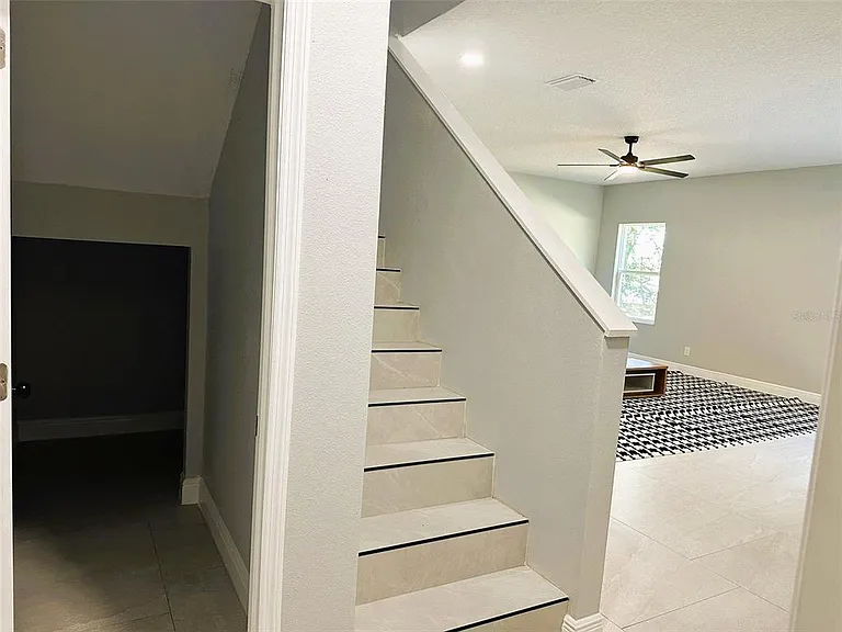 358 Cherokee Ave — Photo 37