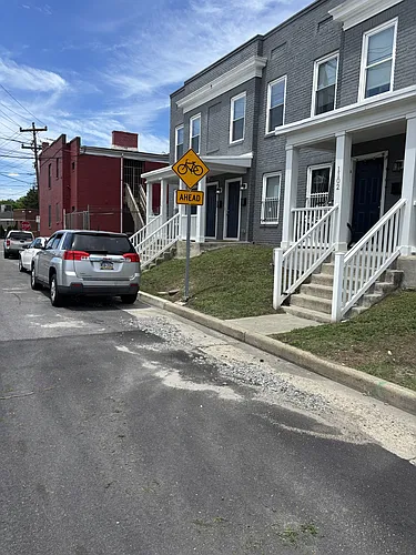 1104 Oak St #4 Photo 1