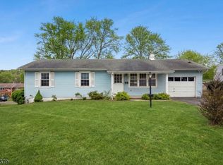 7 Maple Ave, Sussex Boro, NJ 07461