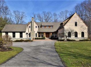 9639 Creawood Forest St, Waite Hill, OH