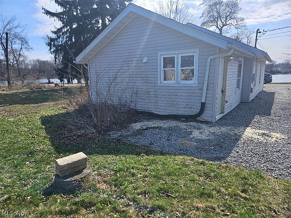 2nd image of 27292 Lake Front Dr