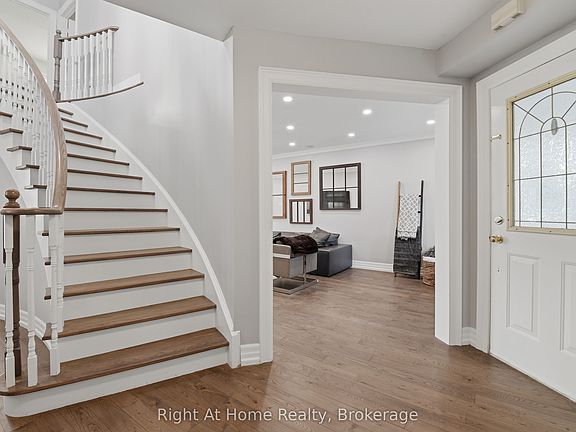 4th image of 57 Lauchlin Cres