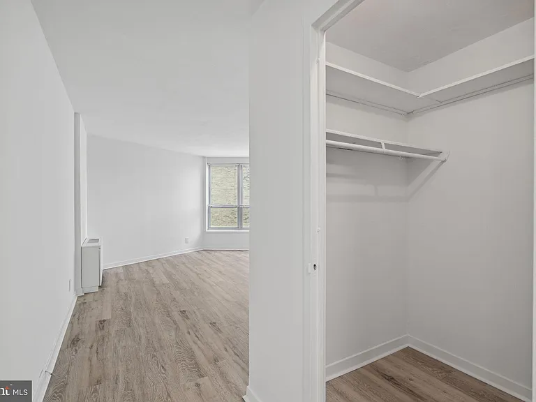 224 W Rittenhouse Sq #30-2602 — Photo 10