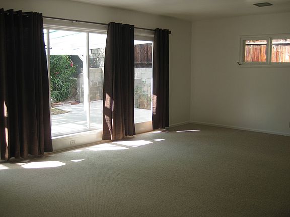 5th image of 5107 Crown Ave