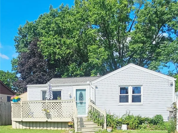 2626 Archwood Pl, Cuyahoga Falls, OH 44221