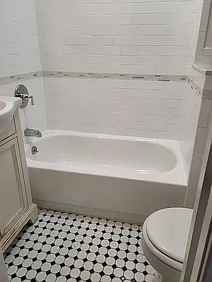 4th image of 231 E 89th St APT 1FE