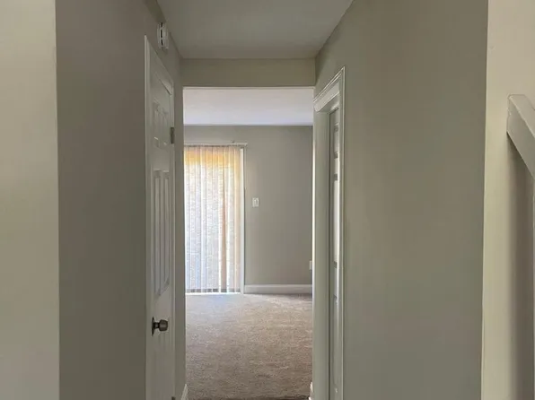 7005 Knighthood Ln, Columbia, MD 21045