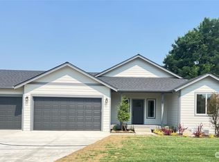 7807 NW 272nd St NW, Stanwood, WA