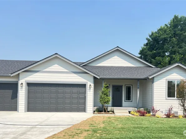 7807 NW 272nd Street NW, Stanwood, WA 98292