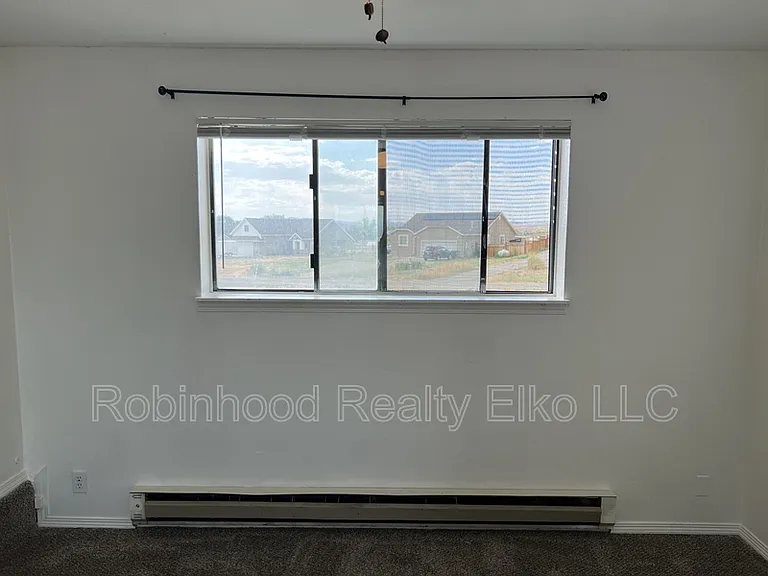 397 Parkchester Dr #2 — Photo 22