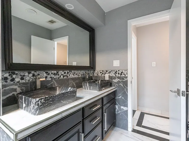 46 Augusta Dr — Photo 29