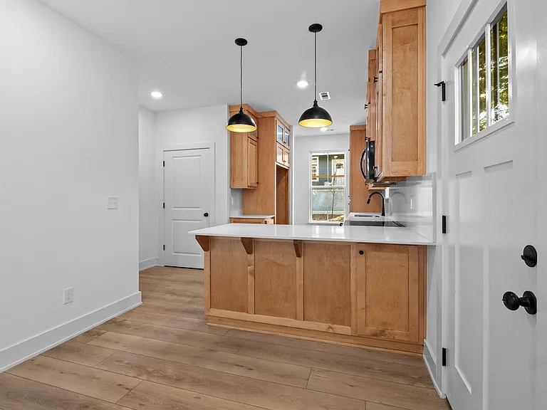 524 S Willow Ave #2 — Photo 5