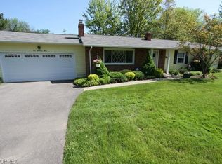 503 Bell Rd, Chagrin Falls, OH 44022