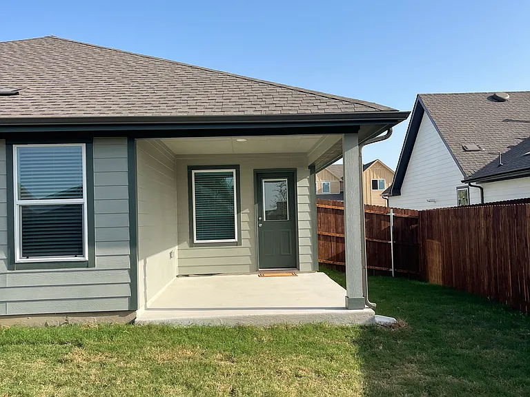 744 Sweet Pea Dr — Photo 27