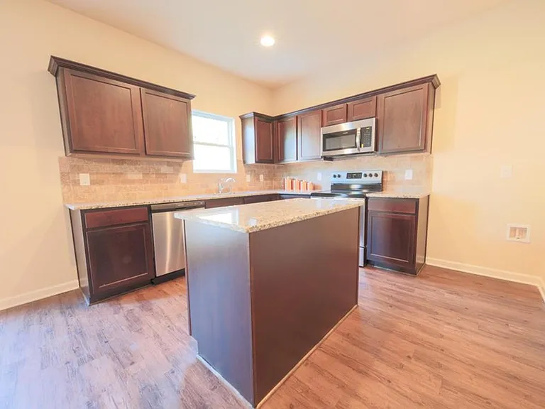 5036 Vine Ln — Photo 28