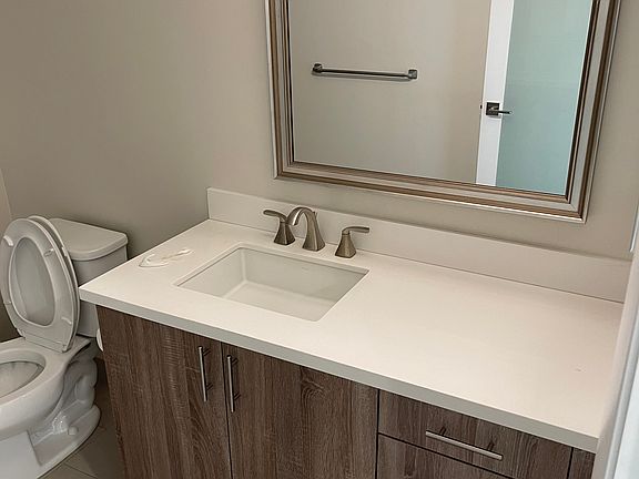 5th image of 10908 Hartsook St #309