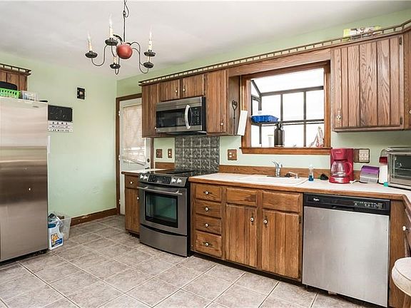 Kitchen, Right Unit, 1