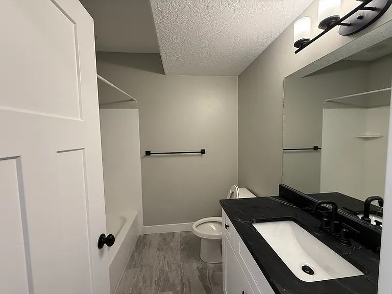 1328 W Marwood Park Ln — Photo 10