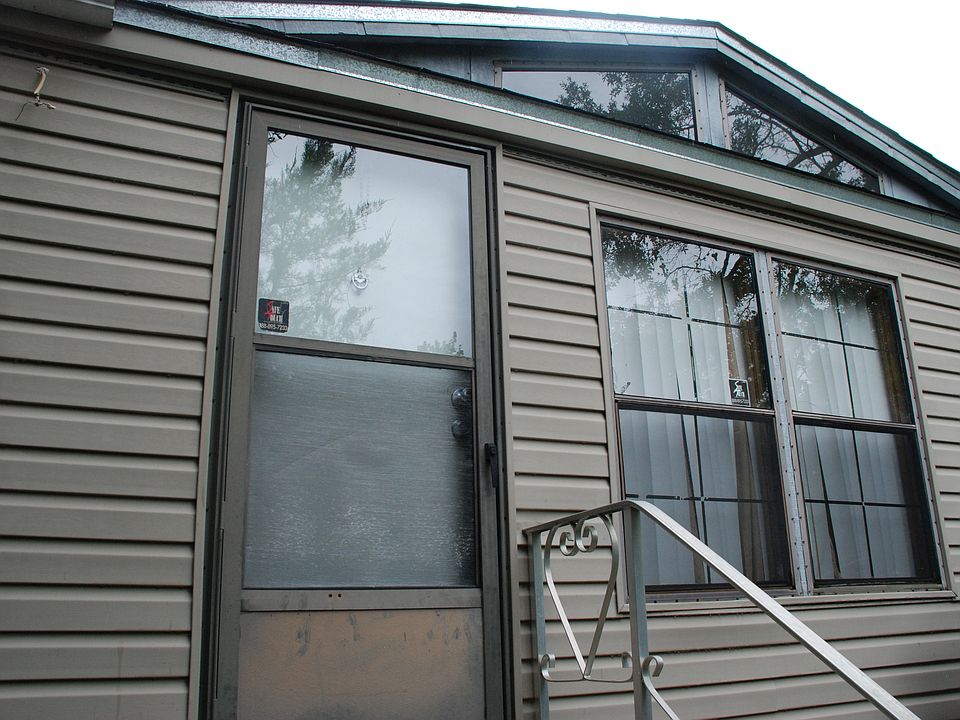 1st image of 387 Manatee Cove Dr
