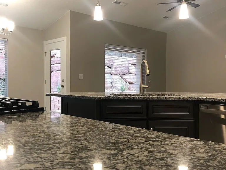 2261 S Tonaquint Dr #49 — Photo 19