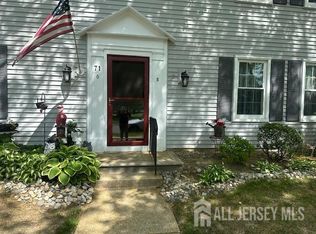71 N Rossmoor Dr #B, Monroe Township, NJ 08831
