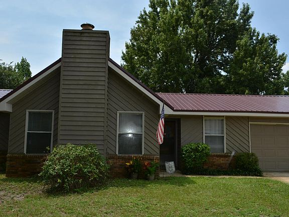 2nd image of 313 Celeste Dr