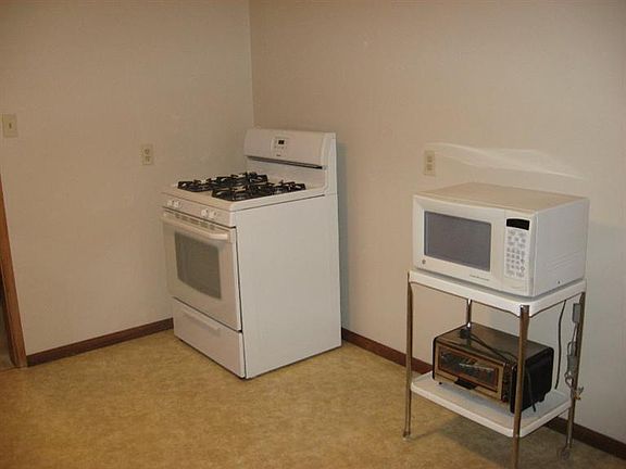 4th image of 1116 N 7th St