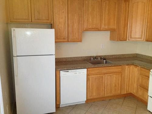 2nd image of 1516 Sycamore Dr APT 2