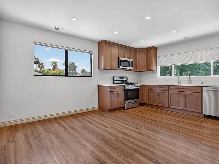 4170 Madison Ave — Photo 9