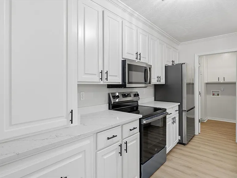 3626 Wilcox Dr — Photo 10