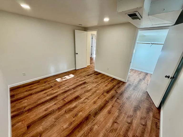 1712 SE 104th Ave — Photo 45