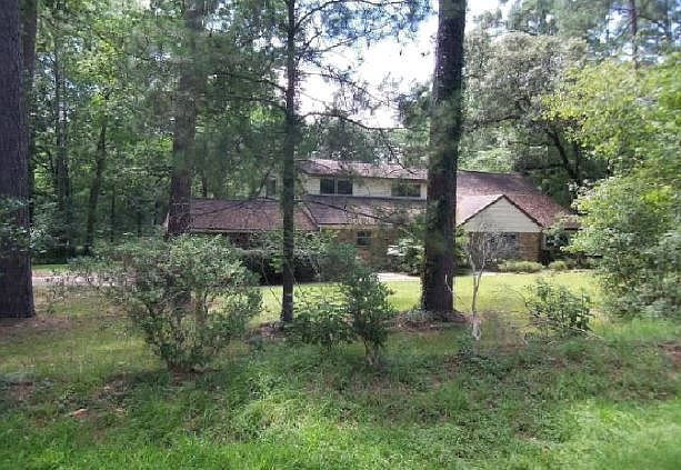 1st image of 33111 Rollingwood Dr