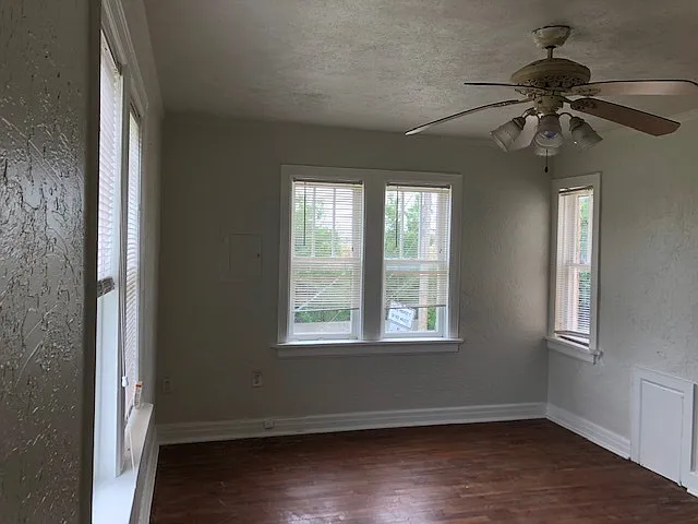 3512 N Robinson Ave #5 — Photo 4