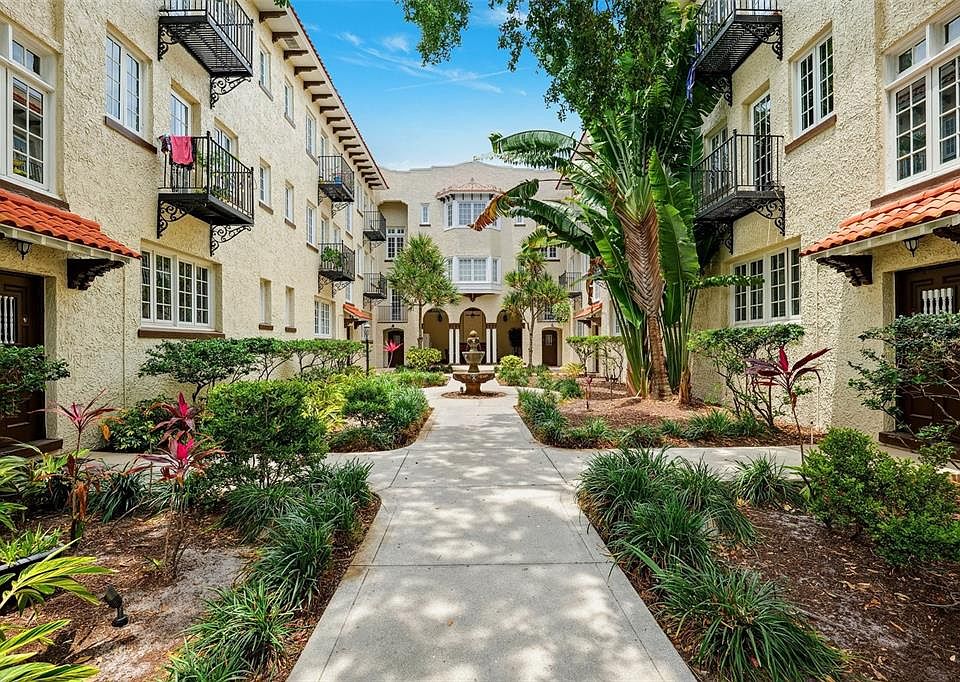 1st image of 2117 W DEKLE AVENUE #D1