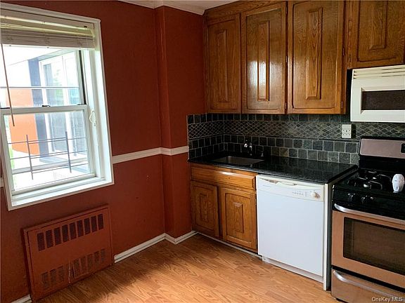 5th image of 7 Balint Dr APT 722