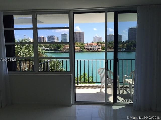 1st image of 10101 E Bay Harbor Dr APT 307