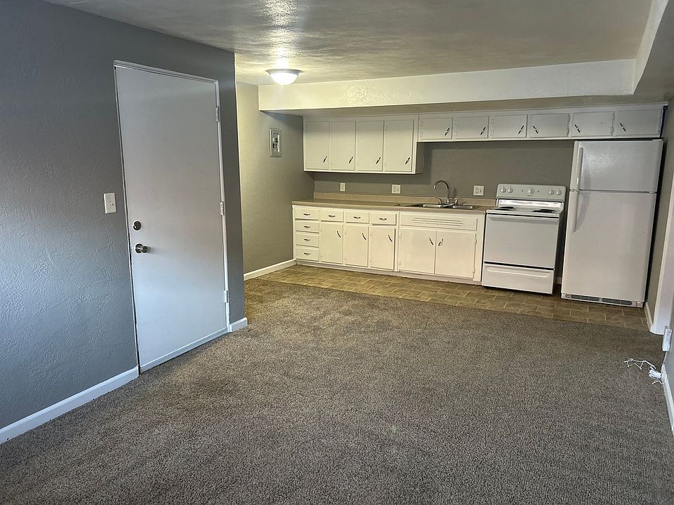 1st image of 1010 Forest Ct APT 3