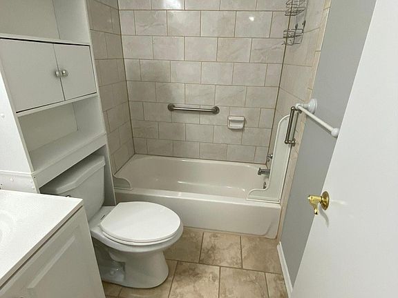 2nd image of 8905 Alton St Floor 2