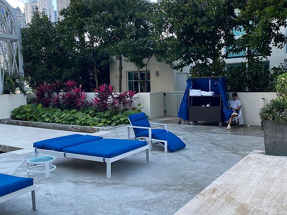 4th image of 200 Sunny Isles Blvd #5