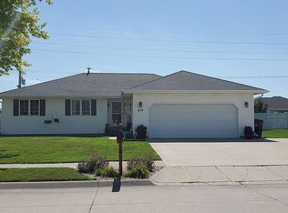 419 4th St, Columbus, NE 68601