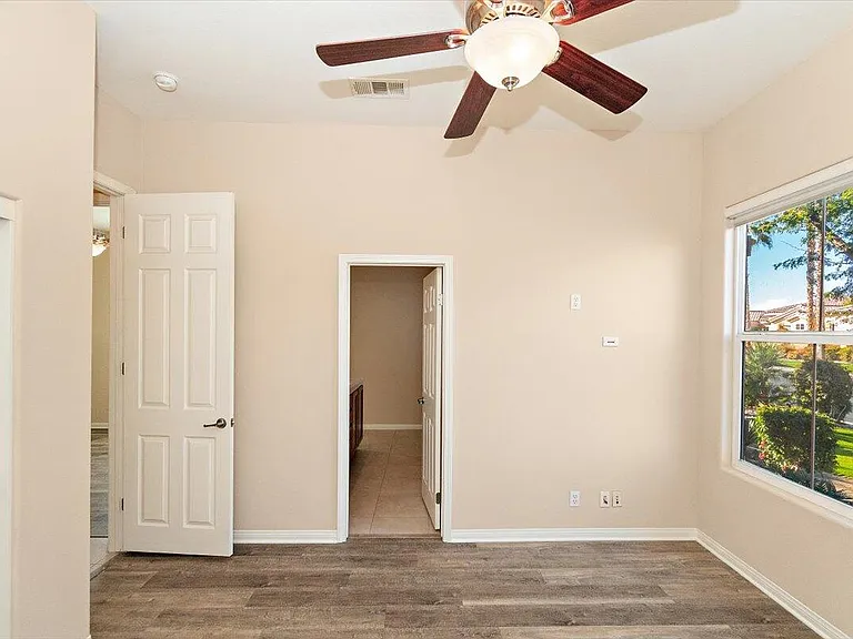 80215 Queensboro Dr #80215 — Photo 22