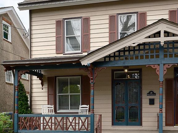 2nd image of 26 N Chancellor St