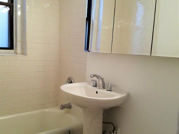 4th image of 4309 47th Ave #2O