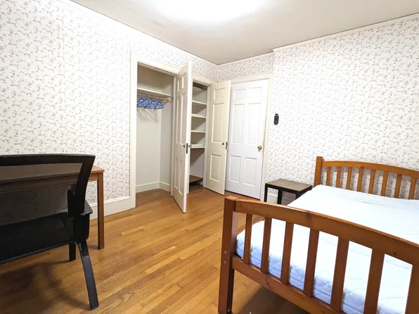60 Undine Rd, Brighton, MA 02135