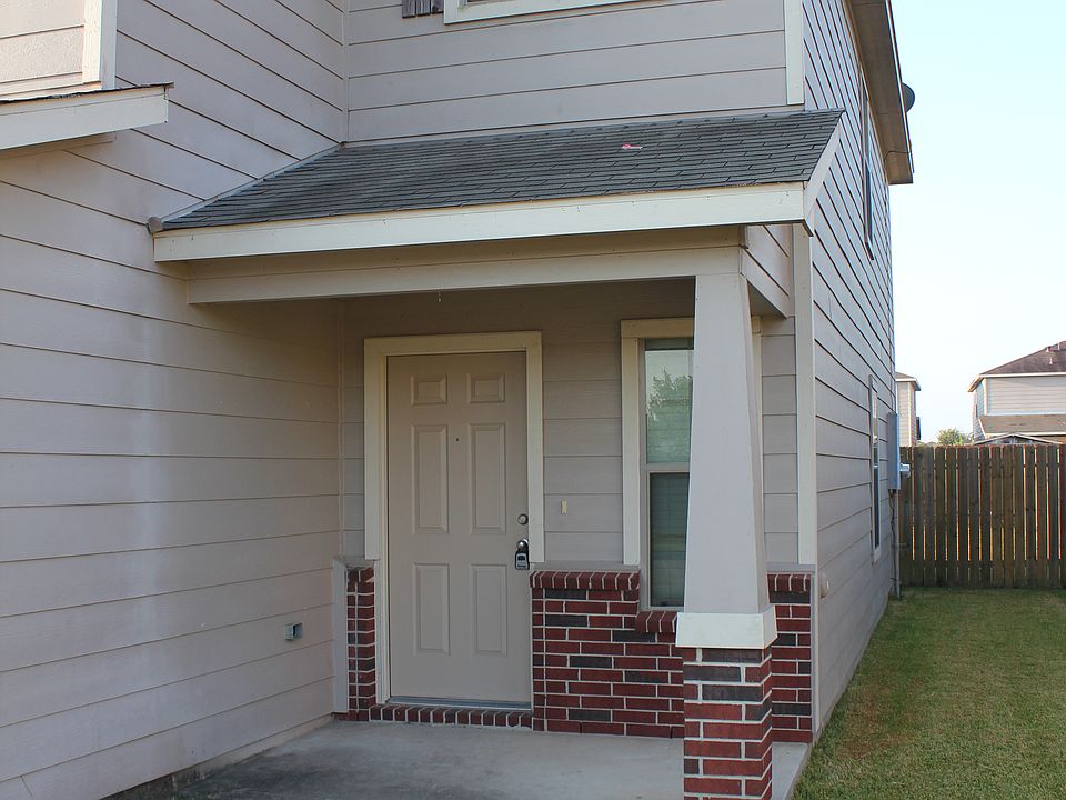 1st image of 21331 Slate Crossing Ln
