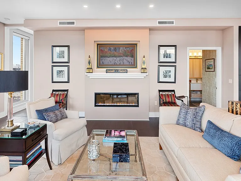 937 NW Glisan St #1431 — Photo 46