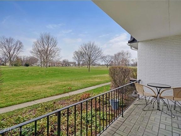 4th image of 1115 Royal Street George Dr #106