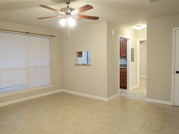 3rd image of 420 Carrie Dr APT 102