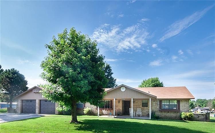 1st image of 800 Sunnyvale Pl