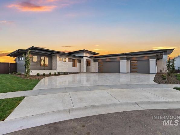 9891 W Napier Ct, Star, ID 83669